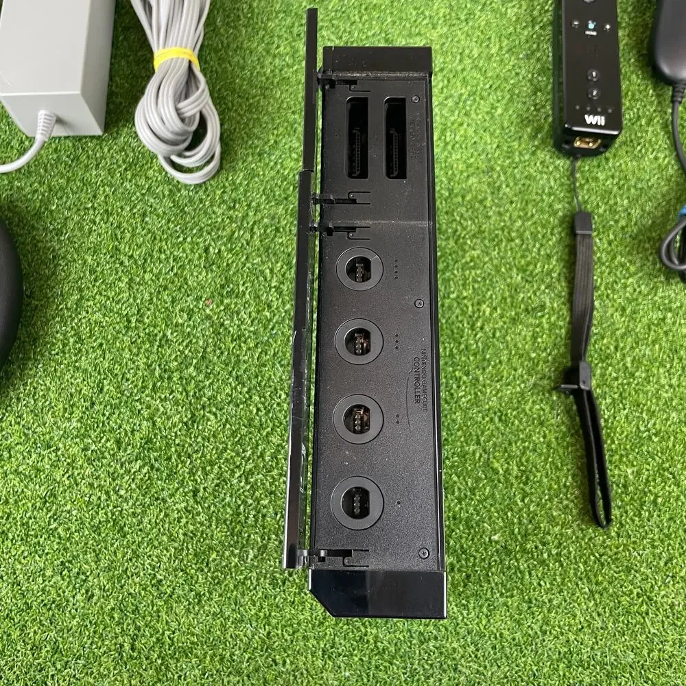 Nintendo Wii Black Console Bundle OEM Remote Nunchuk Cords Sensor Bar Tested